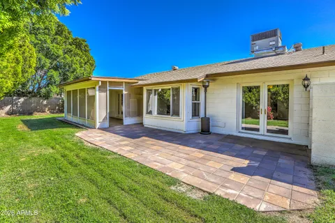 $425,000 | 3136 West Tierra Buena Lane, Phoenix, AZ 85053