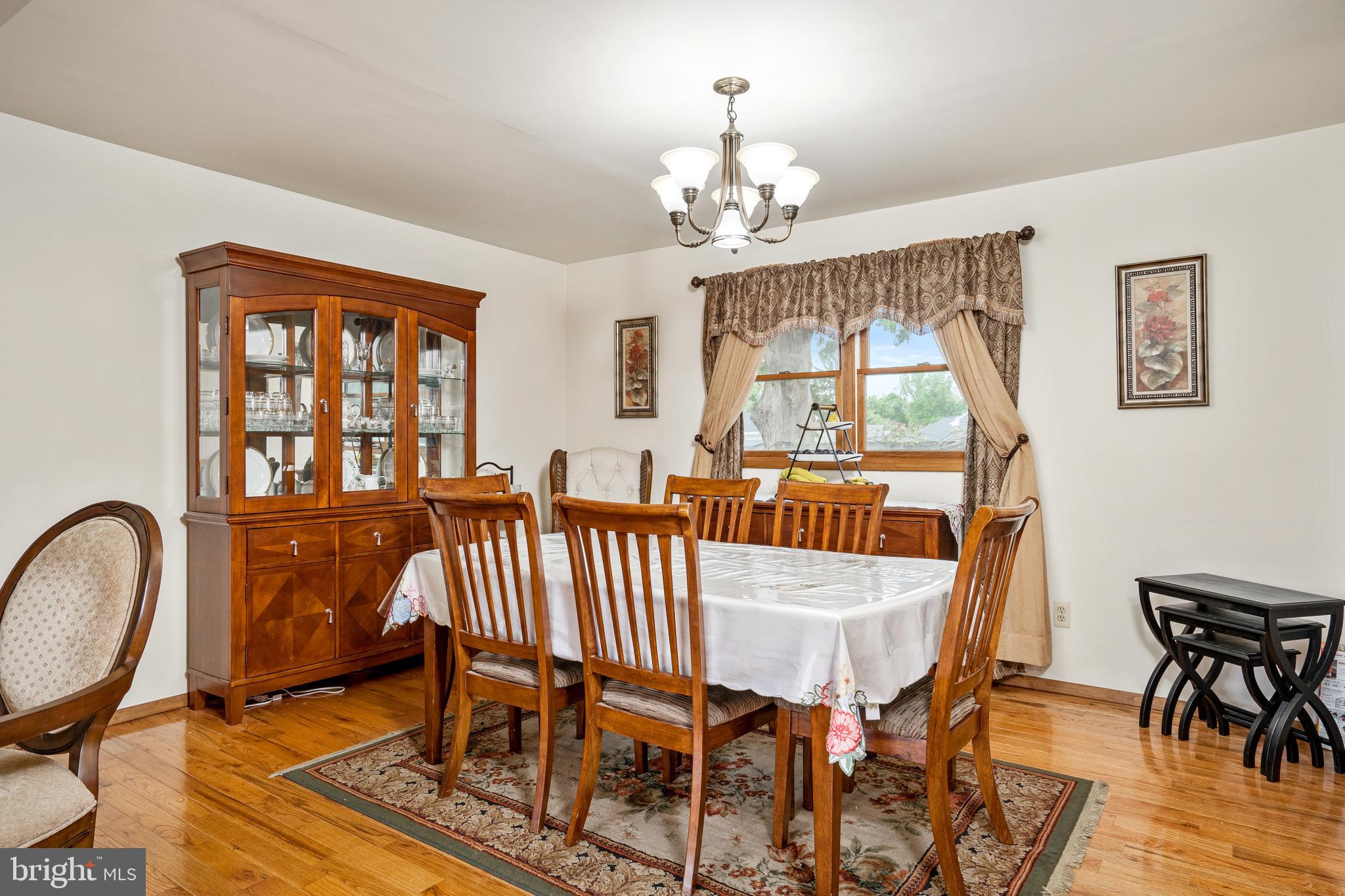2 Dailey Drive Hamilton, NJ 08620 - Photo 8 of 28 Gallery Image 8