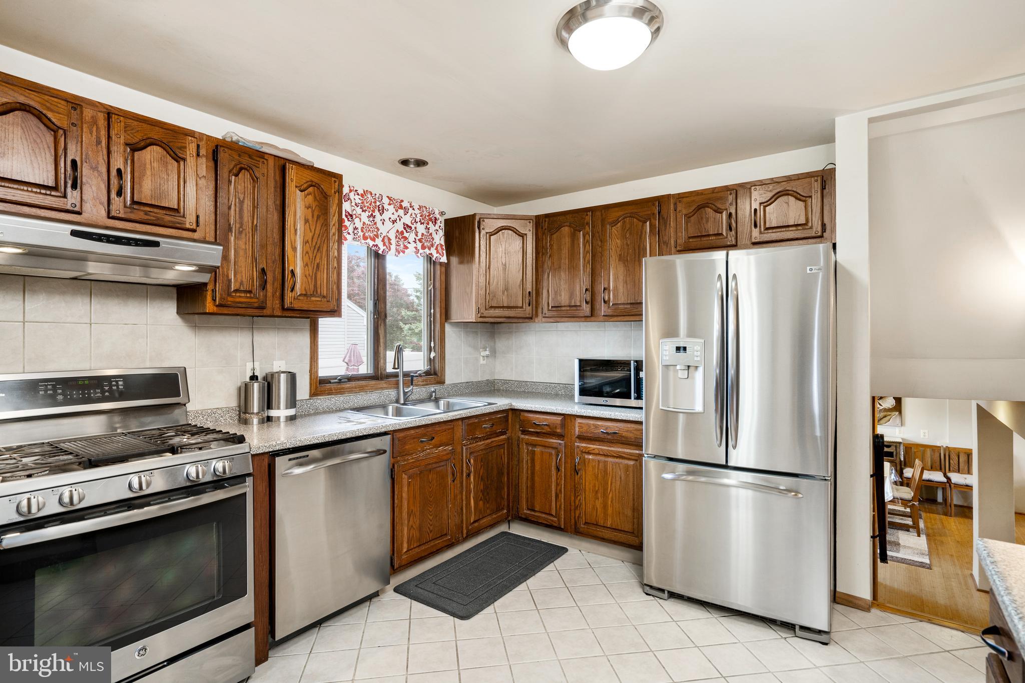 2 Dailey Drive Hamilton, NJ 08620 - Photo 10 of 28 Gallery Image 10