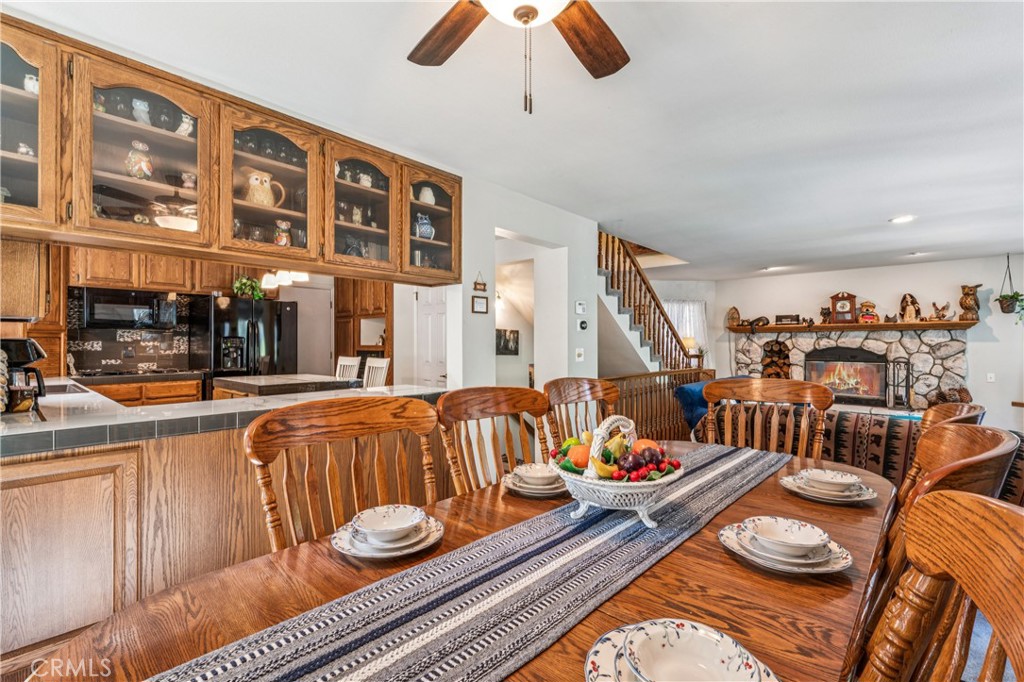628 Grass Valley Road Lake Arrowhead, CA 92352 - Photo 10 of 64