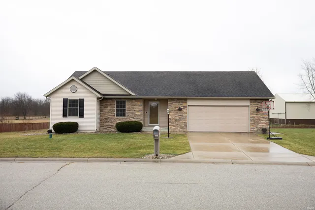 $310,000 | 67680 Patricia Drive, Millersburg, IN 46543