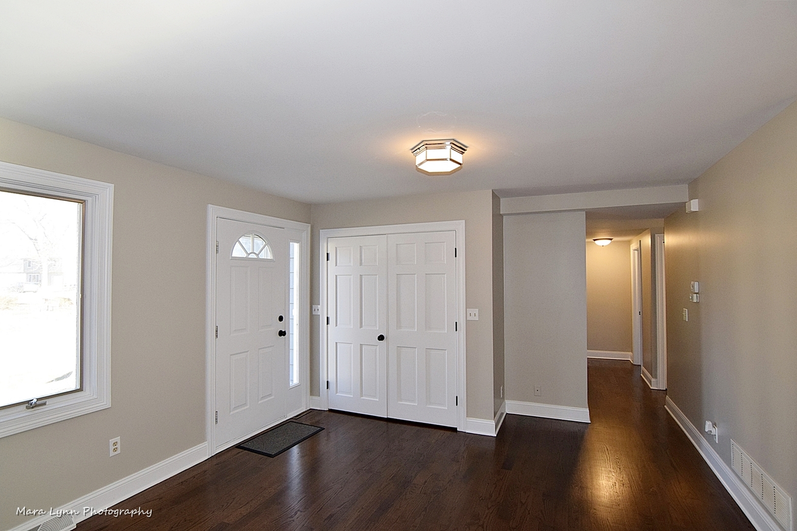 324 Spring Street Geneva, IL 60134 - Photo 4 of 32