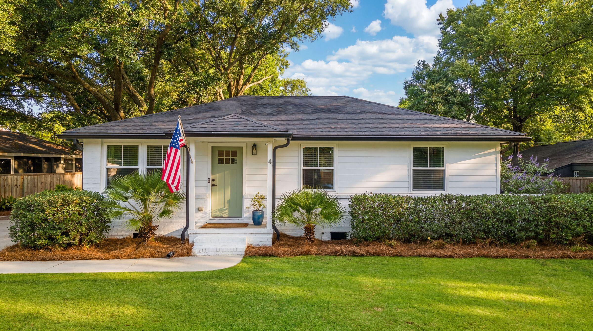 4 Ellen Avenue Mount Pleasant, SC 29464 - Photo 1 of 31 4EllenAve-KeenEyeMarketing-001