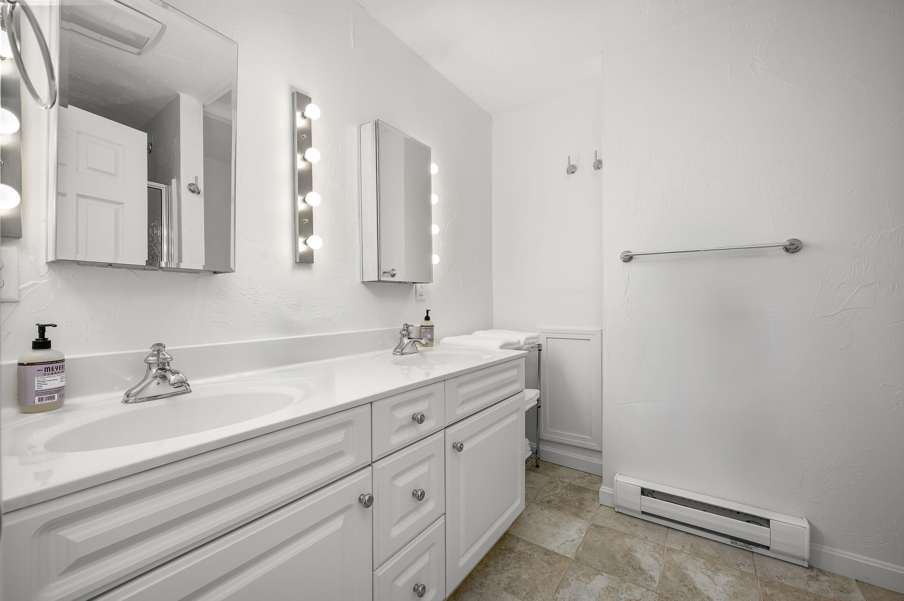 36 Chestnut Circle Brewster, MA 02631 - Photo 14 of 32 36Chestnut PrimBath