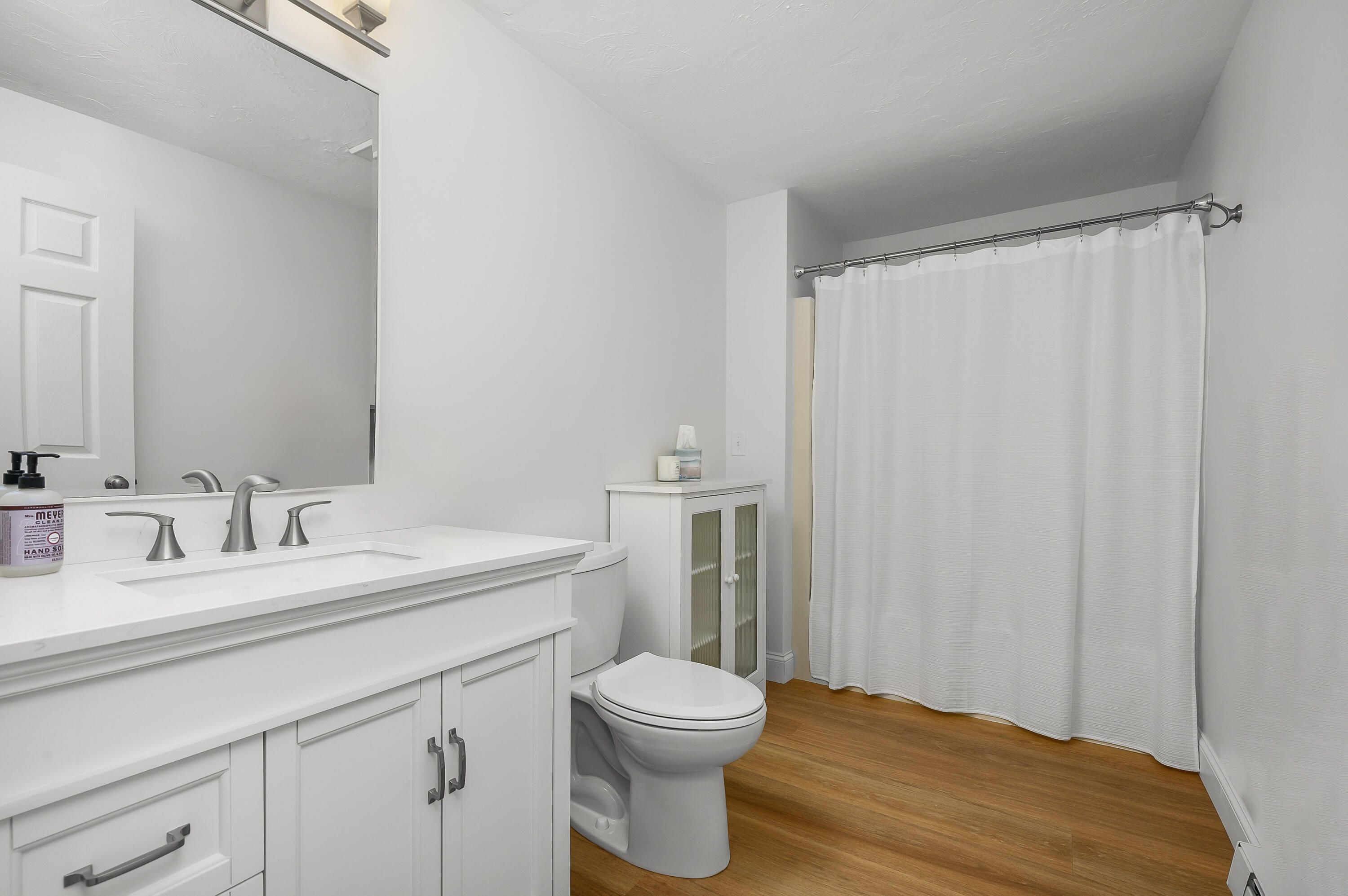 36 Chestnut Circle Brewster, MA 02631 - Photo 18 of 32 36Chestnut HallBath