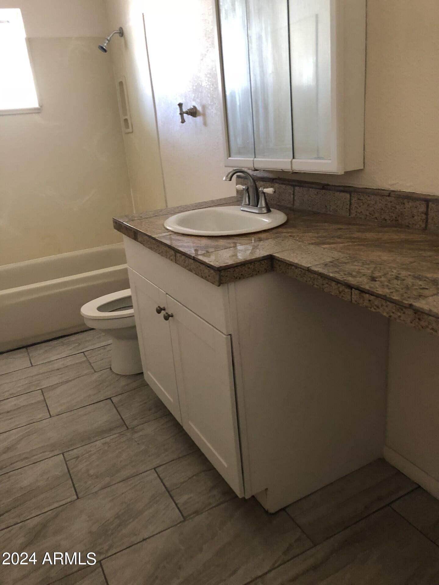 918 West Cochise Drive Phoenix, AZ 85021 - Photo 6 of 7 thumbnail_511DAF06-C324-4C57-99F4-AB58FD