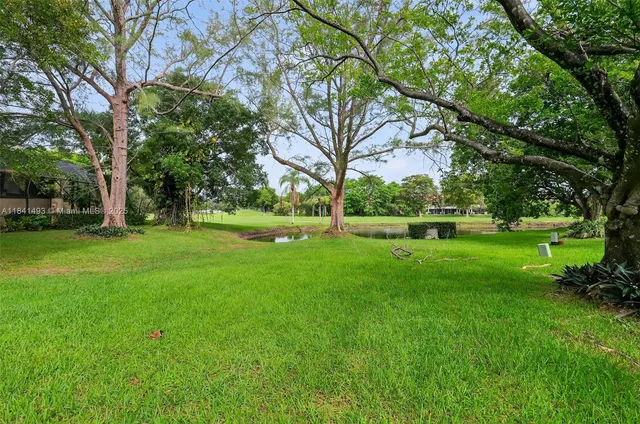 $520,000 | 3402 Torremolinos Avenue, Unit F35, Doral, FL 33178