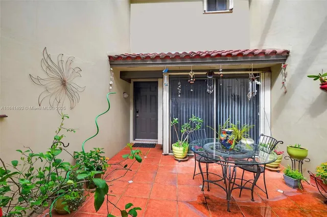 $520,000 | 3402 Torremolinos Avenue, Unit F35, Doral, FL 33178