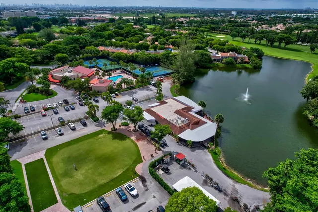 $520,000 | 3402 Torremolinos Avenue, Unit F35, Doral, FL 33178