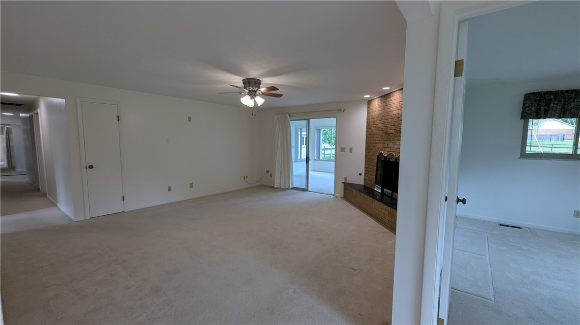 5686 Oak Valley Road Kettering, OH 45440 - Photo 22 of 41 Gallery Image 22
