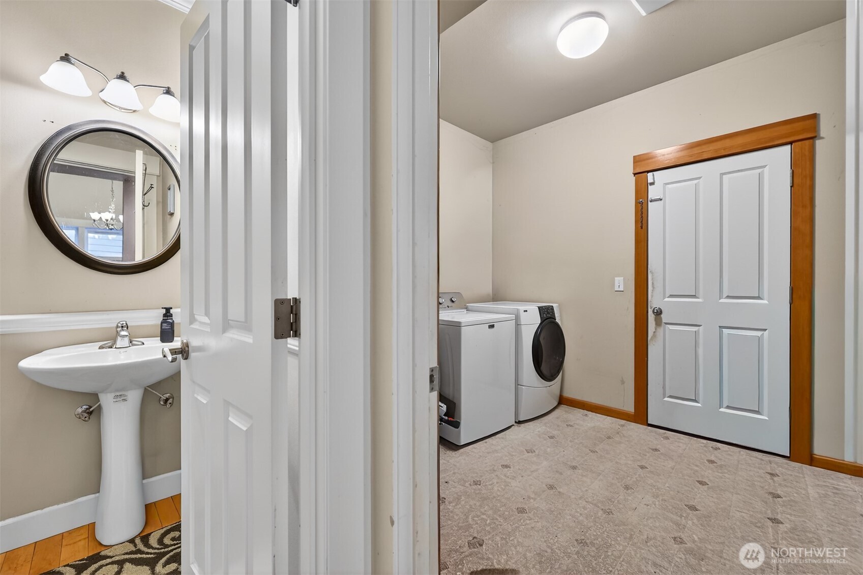 122 185th Place Southwest Bothell, WA 98012 - Photo 29 of 39 a bathroom with a sink and a mirror