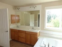 $1,245,000 | 122 185th Place Southwest, Bothell, WA 98012