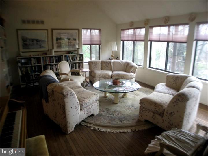 151 Upper Gulph Road Radnor, PA 19087 - Photo 5 of 16 Living Room