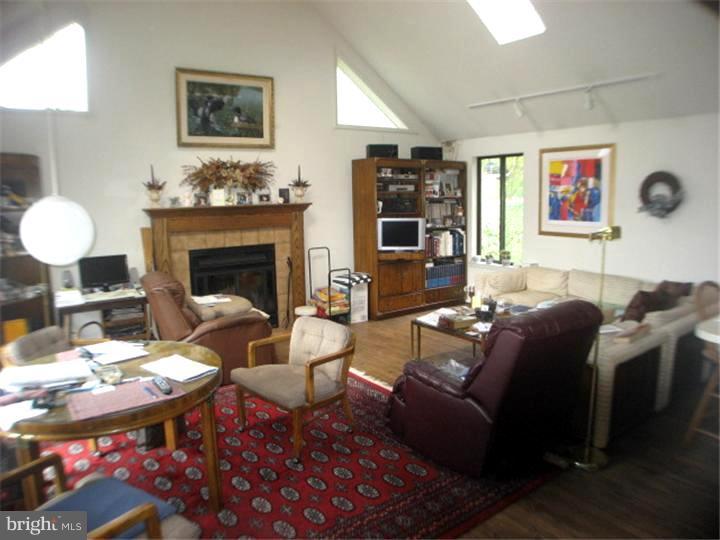 151 Upper Gulph Road Radnor, PA 19087 - Photo 9 of 16 Family Room