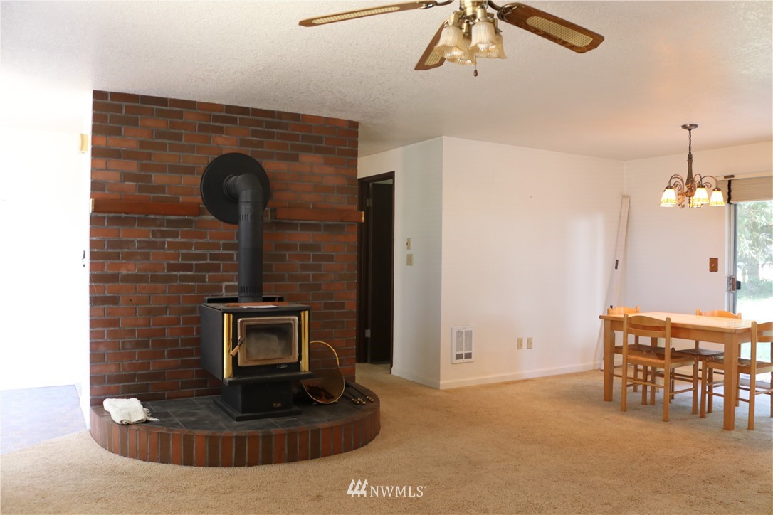 6886 Goodwin Road Everson, WA 98247 - Photo 3 of 18