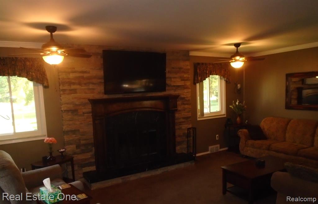 49420 Callens Road Chesterfield, MI 48047 - Photo 10 of 24