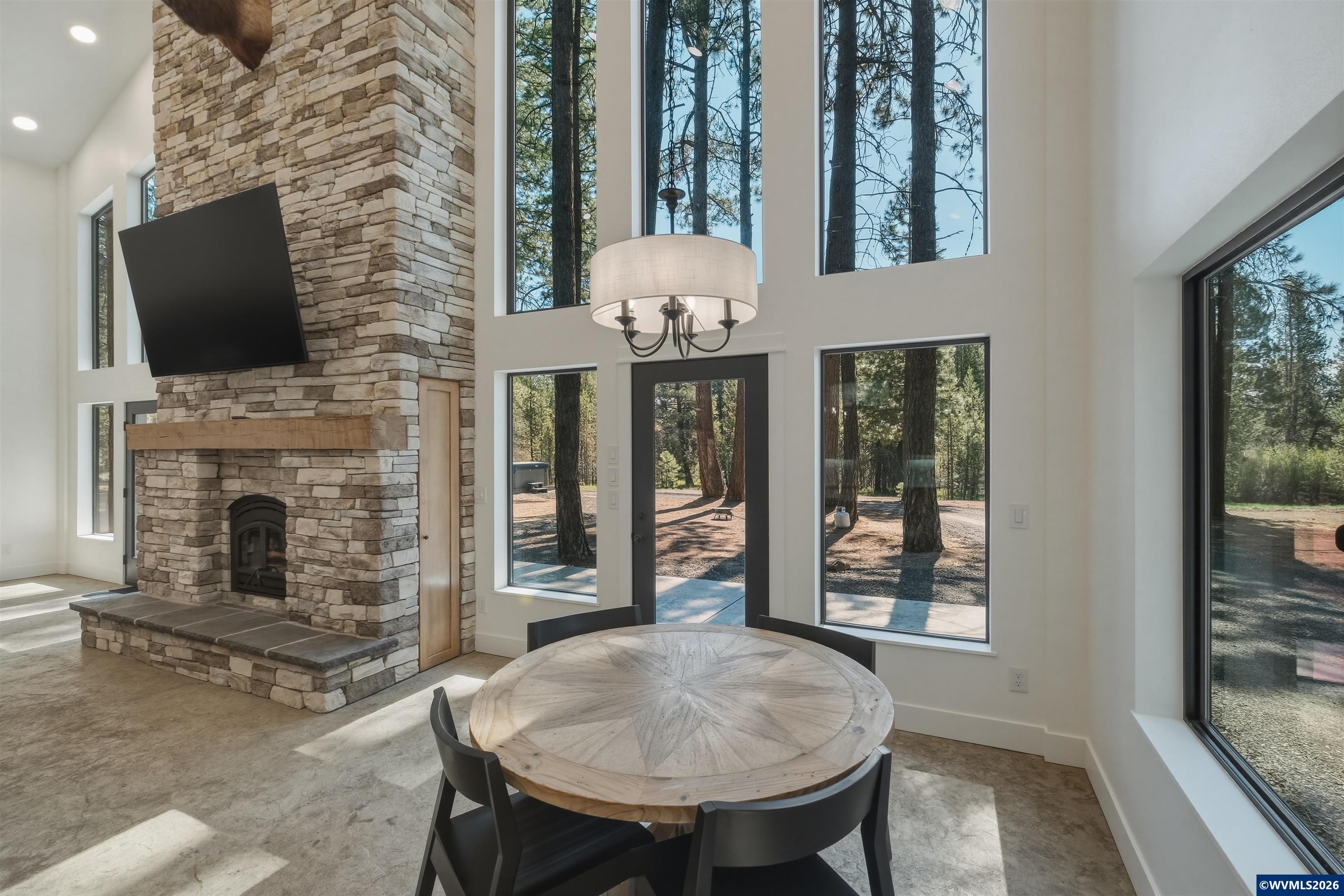 2507 Rohlfing Circle La Pine, OR 97739 - Photo 15 of 46