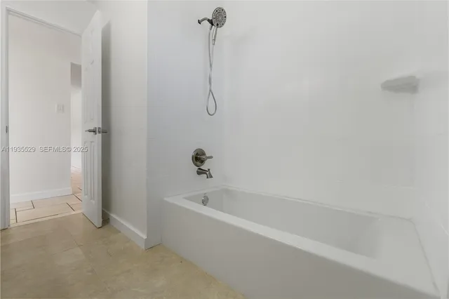 $3,250 | 232 Southeast 6th Street, Dania Beach, FL 33004