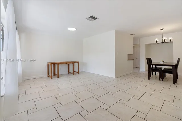 $3,250 | 232 Southeast 6th Street, Dania Beach, FL 33004