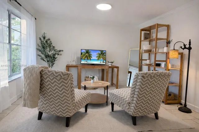 $3,250 | 232 Southeast 6th Street, Dania Beach, FL 33004