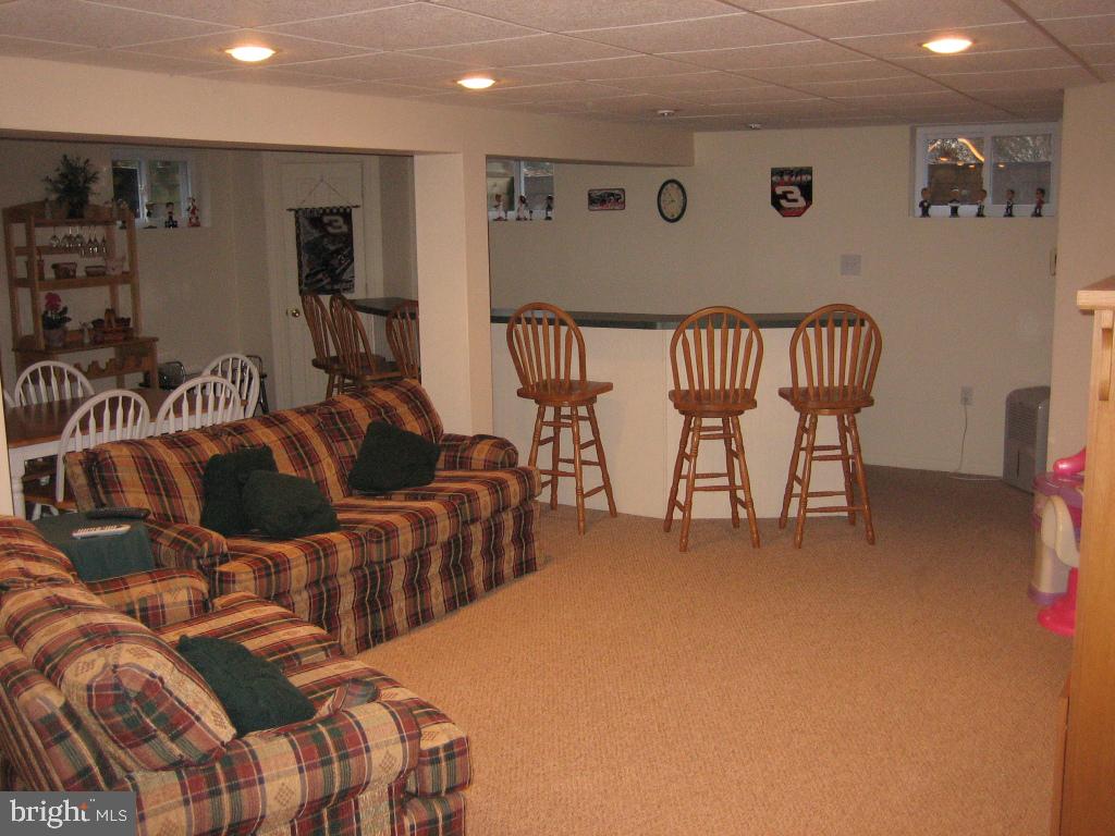 123 Skyview Lane Lititz, PA 17543 - Photo 5 of 7 Gallery Image 5