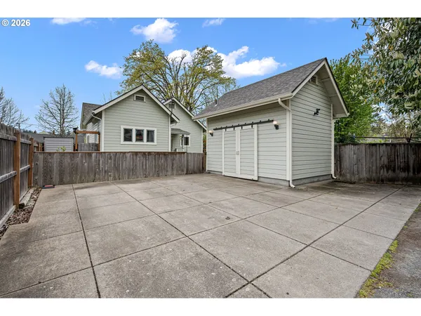$497,500 | 646 B Street, Springfield, OR 97477