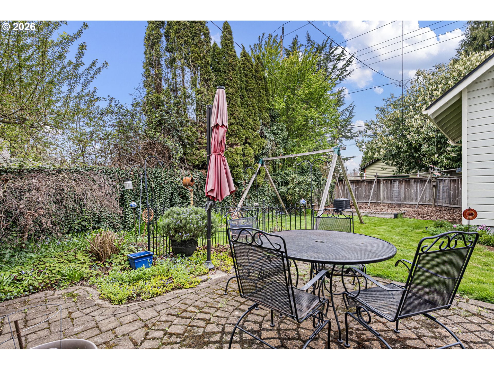 646 B Street Springfield, OR 97477 - Photo 40 of 46