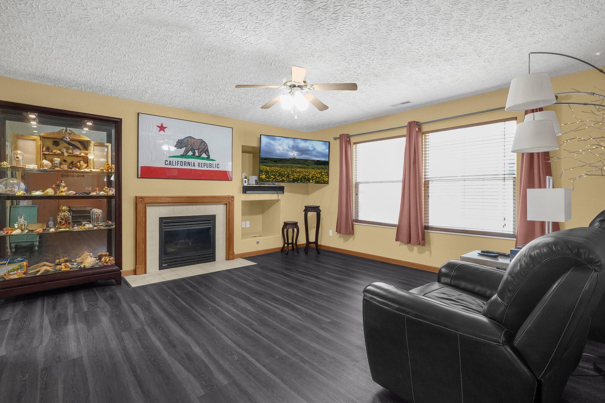 2101 Waymont Road Columbus, OH 43229 - Photo 11 of 38 11-web-or-mls-2101-waymont-rd