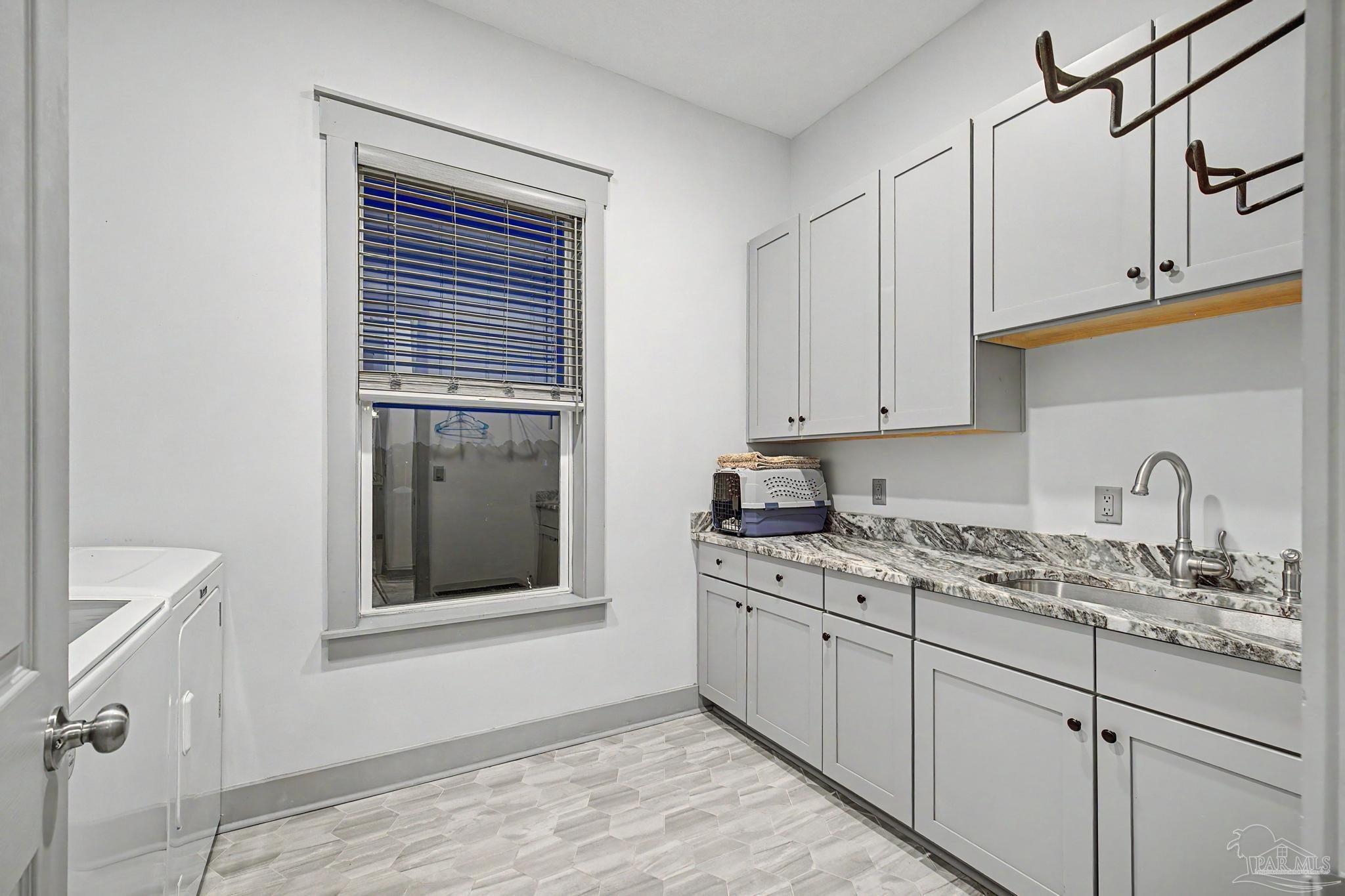 305 Garcon Point Road Milton, FL 32583 - Photo 16 of 37