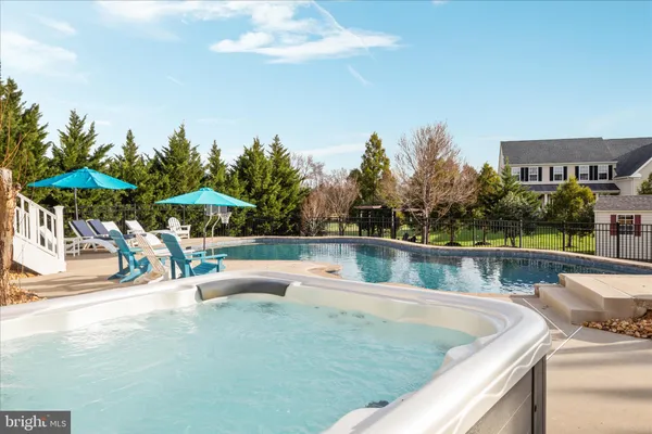 $1,299,900 | 7494 Edington Drive, Warrenton, VA 20187