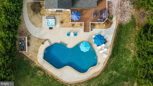$1,299,900 | 7494 Edington Drive, Warrenton, VA 20187