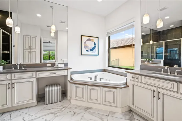 $1,199,900 | 13588 Mandarin Circle, Naples, FL 34109