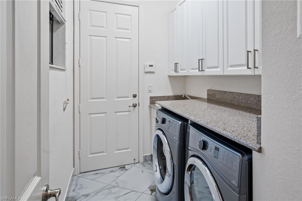 13588 Mandarin Circle Naples, FL 34109 - Photo 24 of 36