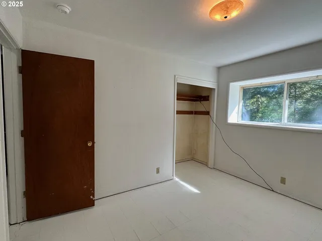 $285,000 | 5546 South Shore Drive, Florence, OR 97439