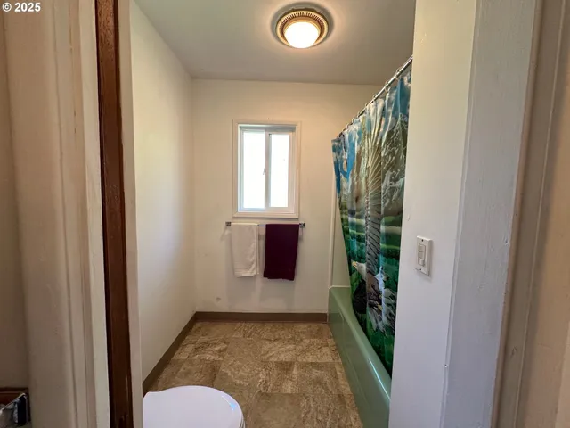 $285,000 | 5546 South Shore Drive, Florence, OR 97439