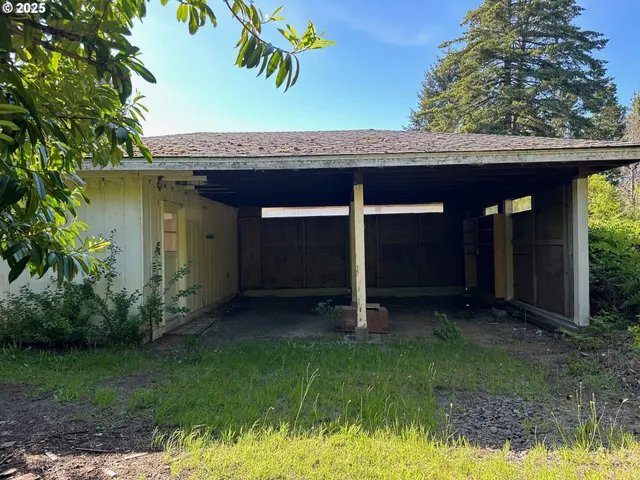 $285,000 | 5546 South Shore Drive, Florence, OR 97439