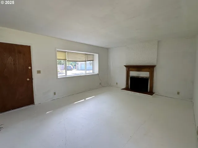 $285,000 | 5546 South Shore Drive, Florence, OR 97439