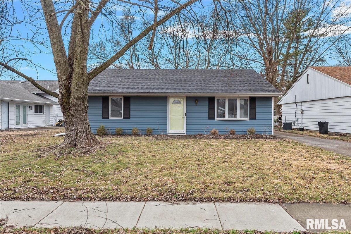 2828 Cardigan Drive Springfield, IL 62702 - Photo 1 of 30 Gallery Image 1