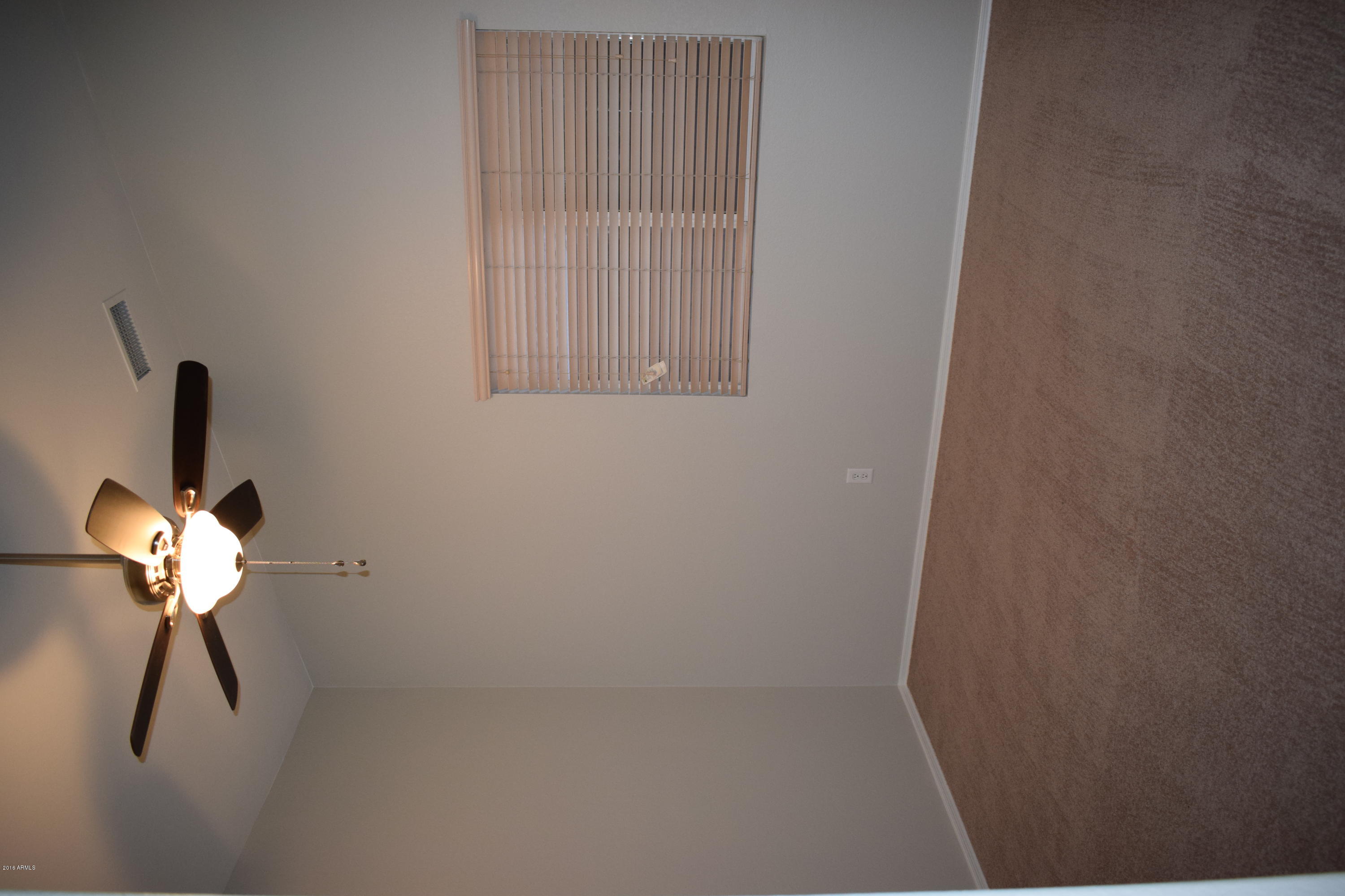 1418 East Darrel Road Phoenix, AZ 85042 - Photo 10 of 15 DSC_0040