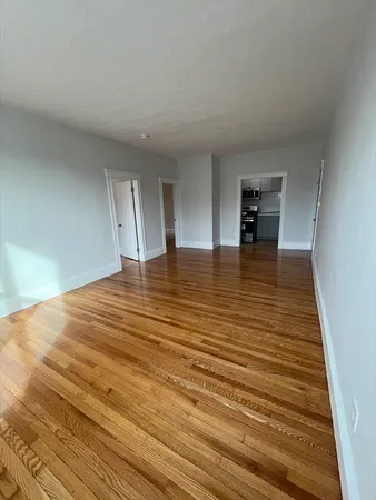 $2,900 | 108 Bristol Road, Unit 1, Somerville, MA 02144