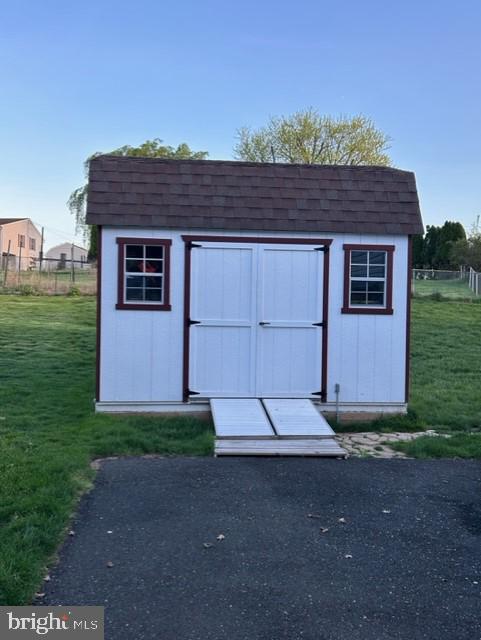 975 Ramsay Road Warminster, PA 18974 - Photo 29 of 34 Shed