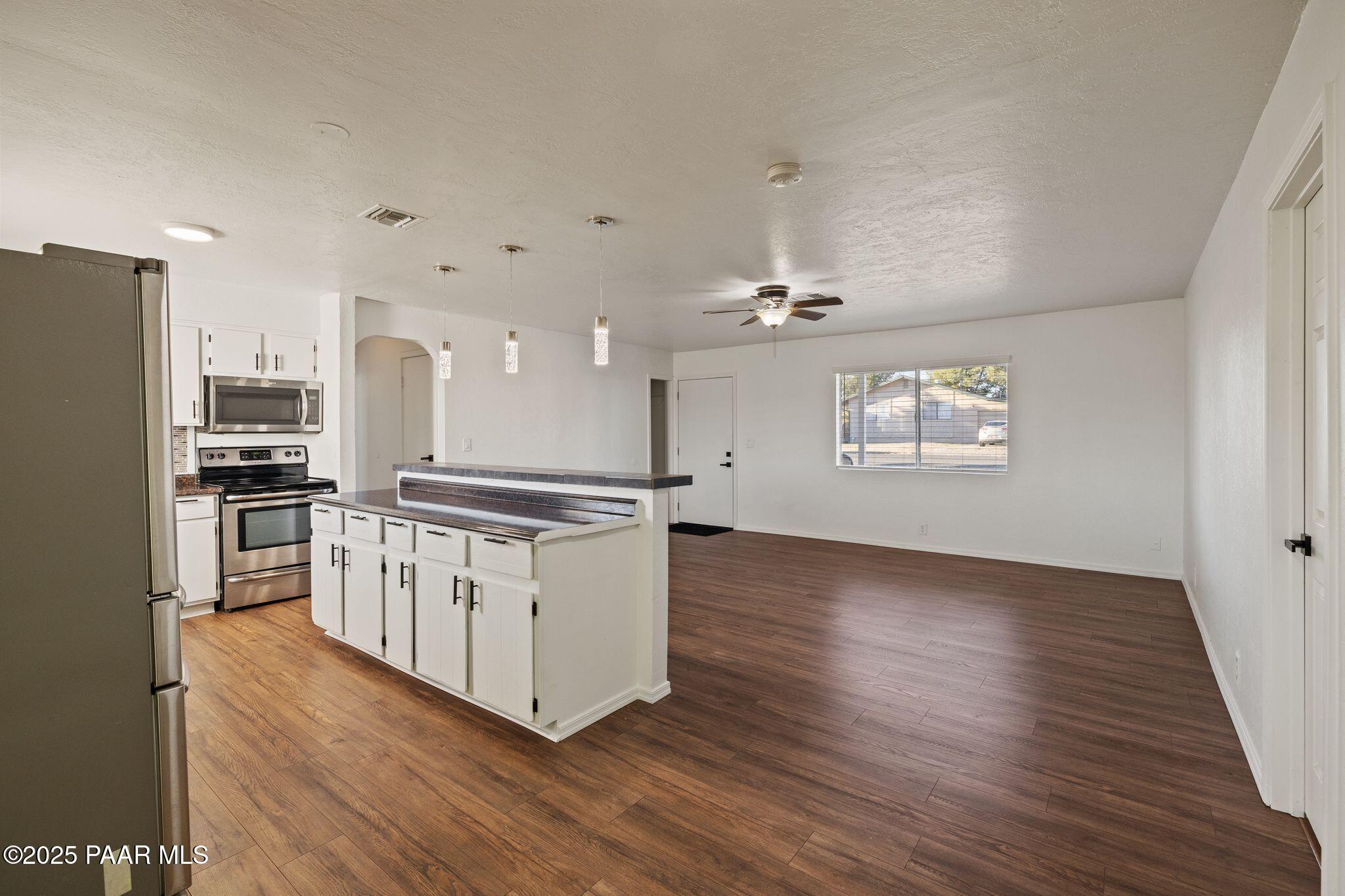 8070 East Gale Road Prescott Valley, AZ 86314 - Photo 13 of 38 Dining Room