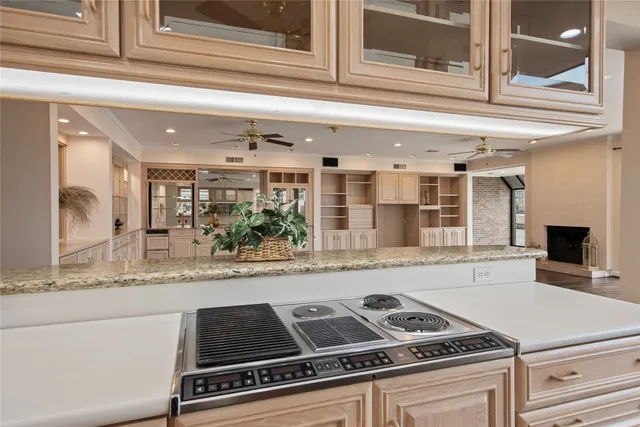 $2,700 | 2037 Enterprise Avenue, League City, TX 77573