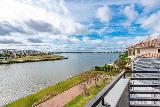 $2,700 | 2037 Enterprise Avenue, League City, TX 77573