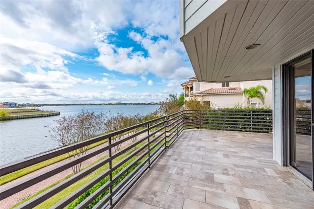 $2,700 | 2037 Enterprise Avenue, League City, TX 77573