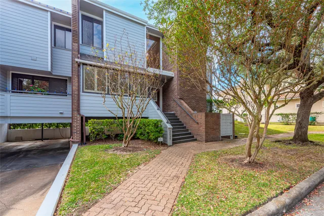 $2,700 | 2037 Enterprise Avenue, League City, TX 77573