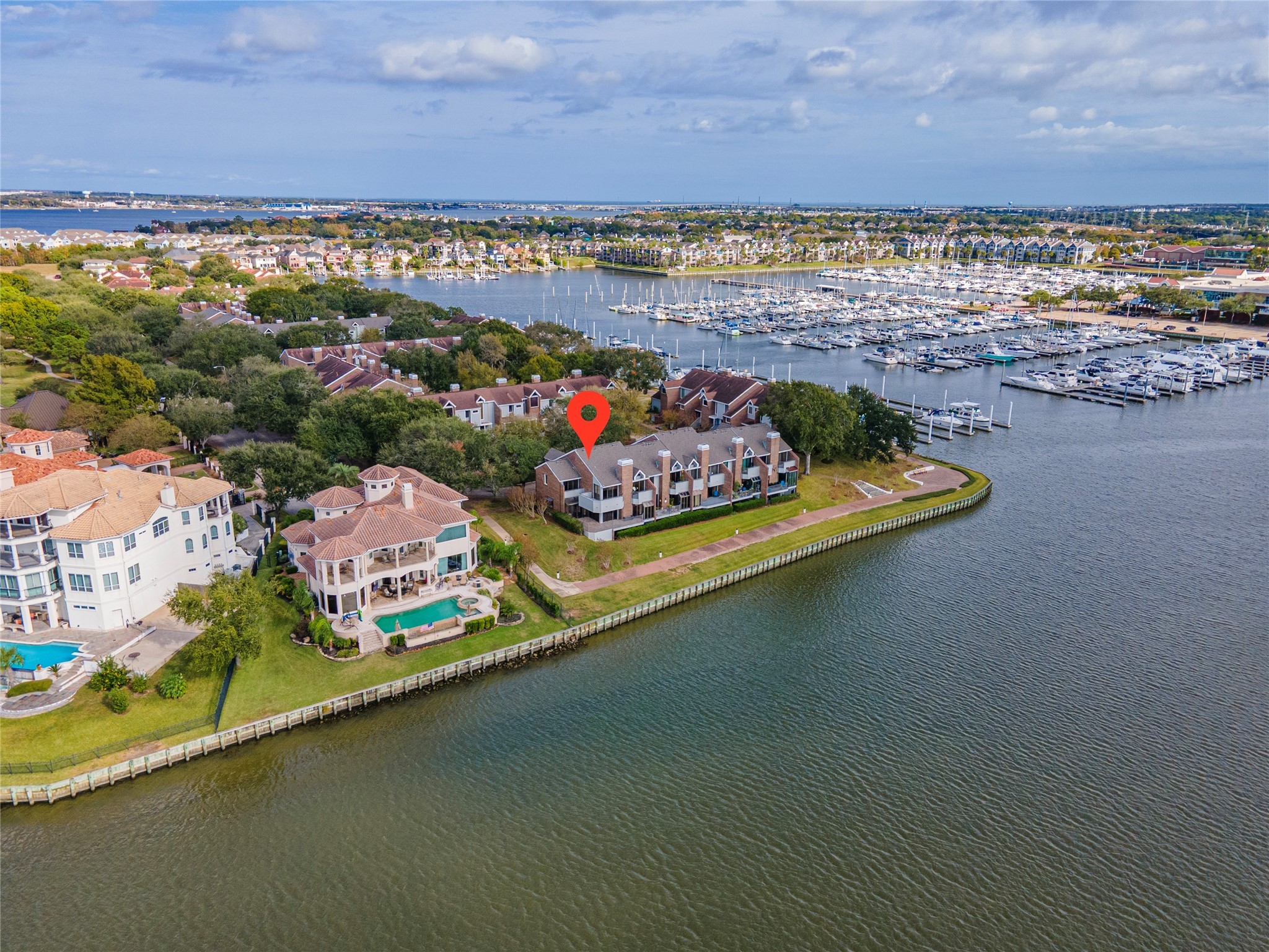 2037 Enterprise Avenue League City, TX 77573 - Photo 47 of 49 a view of an ocean and city