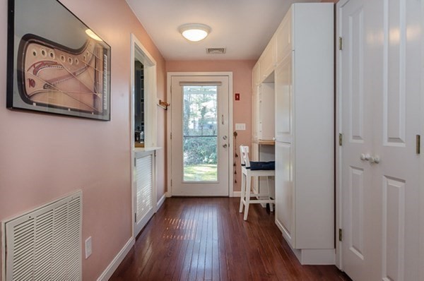 6 Wilson Road Marion, MA 02738 - Photo 25 of 40 Gallery Image 25