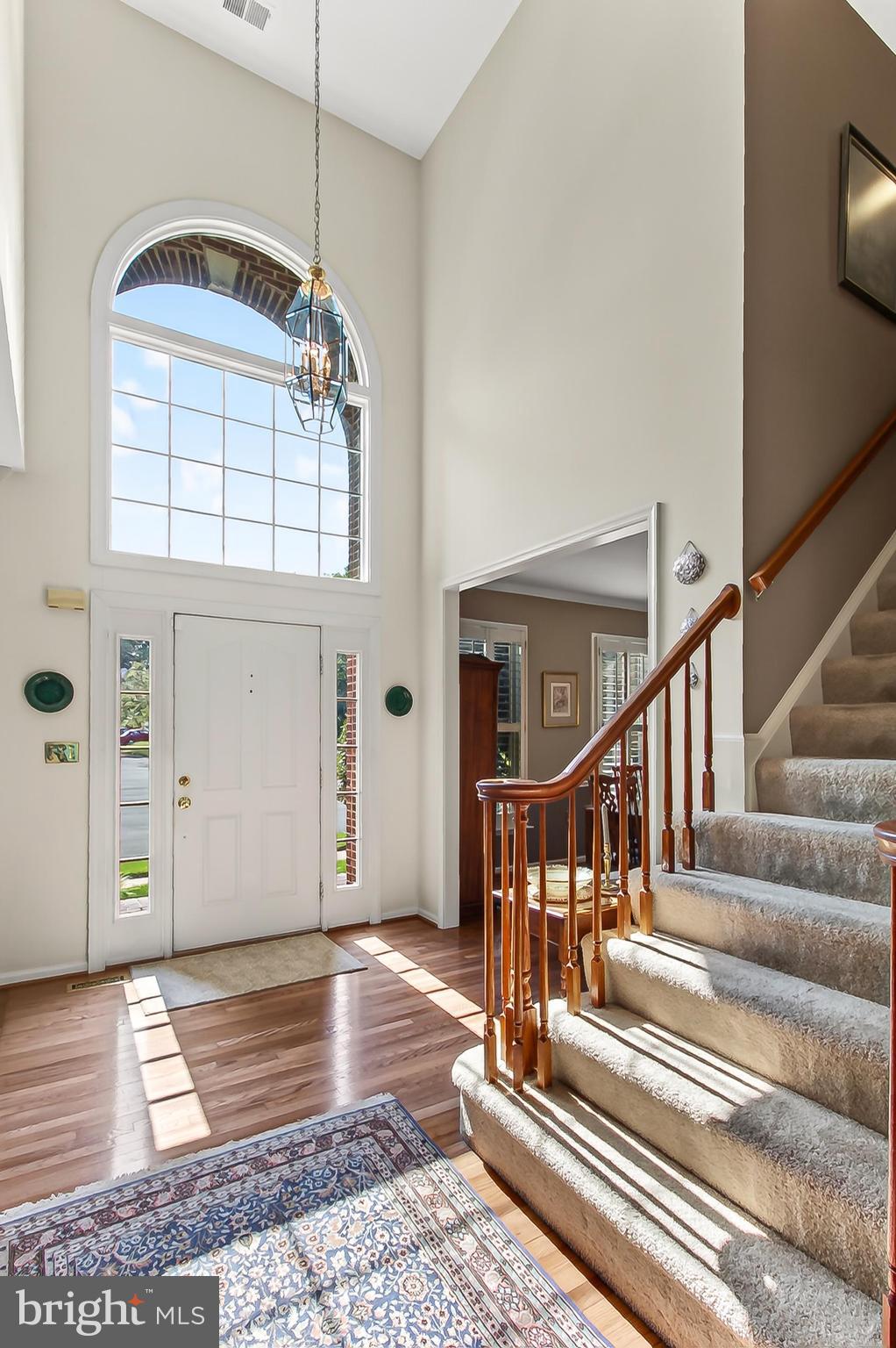 7606 Davis Field Lane Springfield, VA 22153 - Photo 6 of 55 Gallery Image 6