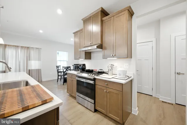 $749,900 | 15513 Twin River Circle, Bowie, MD 20716